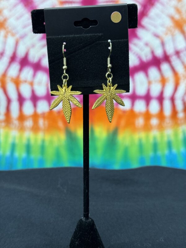 Gold Pot Leaf earrings (Small)